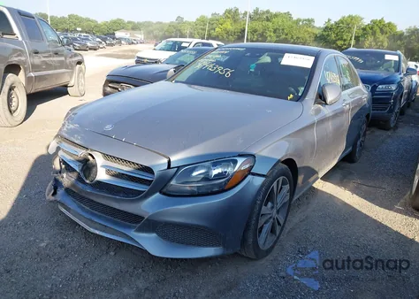 2016 Mercedes-Benz C 300 Luxury/Sport из США, поврежденный, VIN 55SWF4JB5GU115879